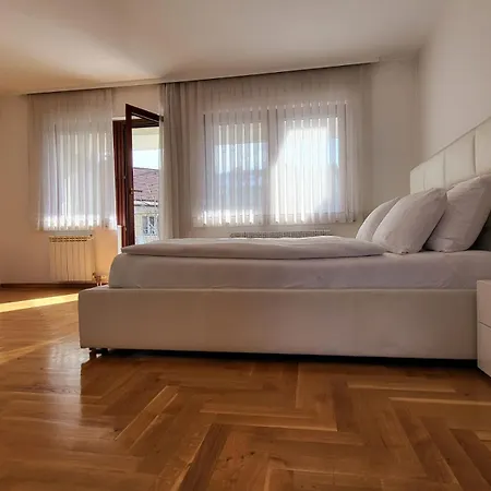 Calla Villa Szarajevó